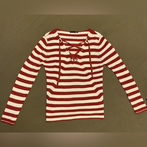 Knit sweater - Picture 1 of 2